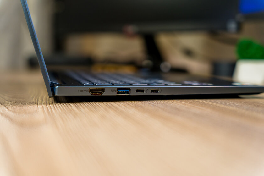 Солидный ноутбук для работы и ИИ: обзор Acer Swift Go 14 AI SFG14-75-77RL — Дизайн корпуса. 10