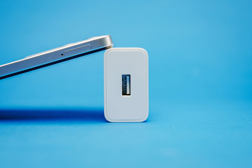 Недорогой смартфон с ёмкой батареей и достойным дисплеем: обзор realme P3 Lite — Автономность и зарядка. 3