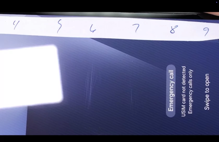 Блогер оценил трискладной Galaxy Z TriFold на прочность: конструкция не выдержала