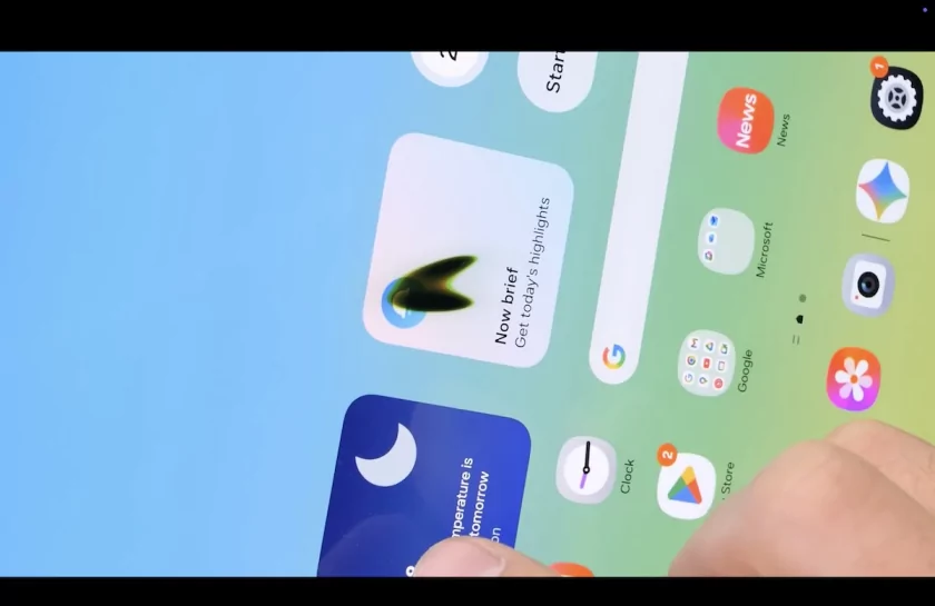 Блогер оценил трискладной Galaxy Z TriFold на прочность: конструкция не выдержала