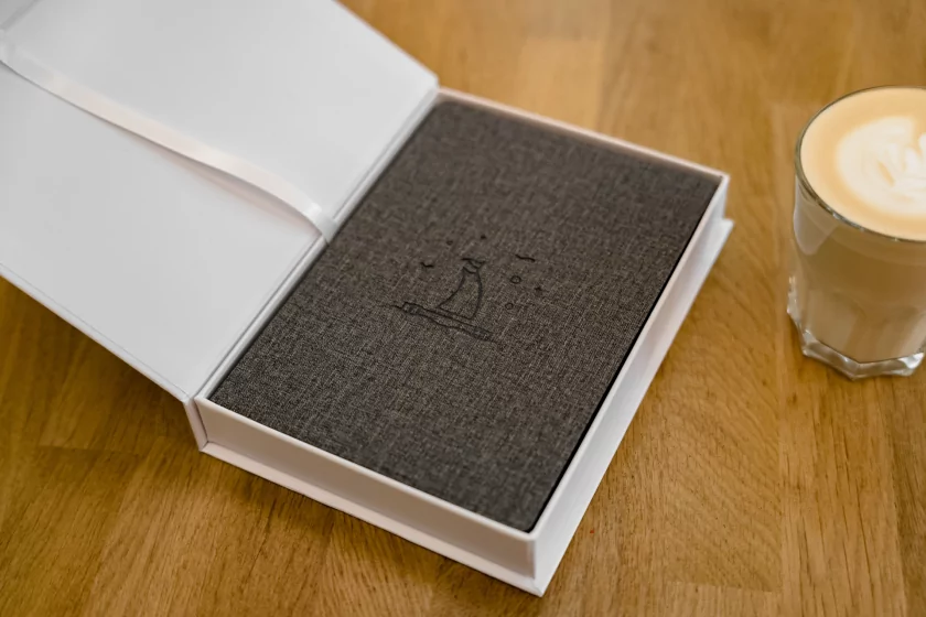 Больше, чем просто электронная книга: обзор «ОНИКС БУКС Кон-Тики 5» с полноценным Android и Wi-Fi — Комплект поставки. 2