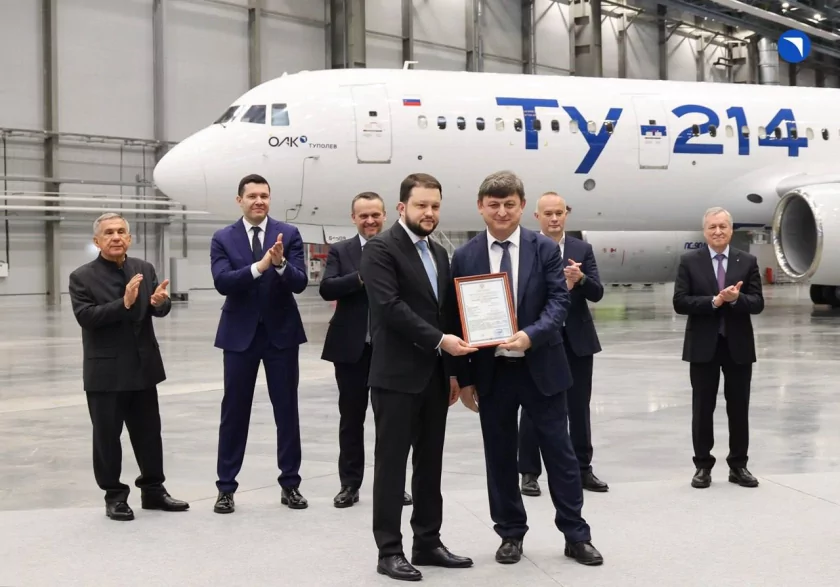 Импортозамещённый ТУ-214 готов принимать пассажиров: самолёт прошёл сертификацию
