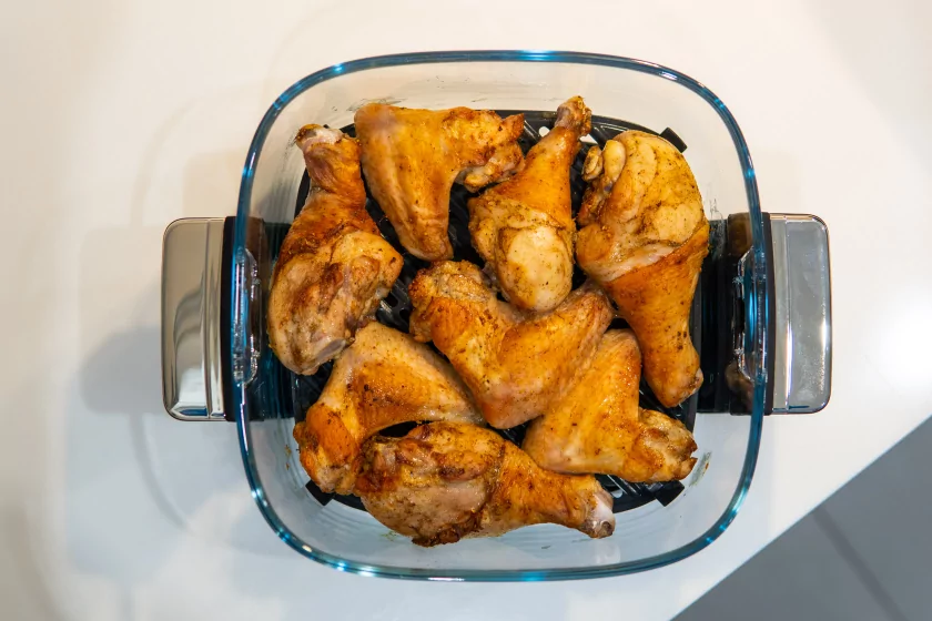 Стекло вместо металла: обзор компактного аэрогриля Trouver AF20 Pro, в котором видна еда — Проверяем в деле. 3