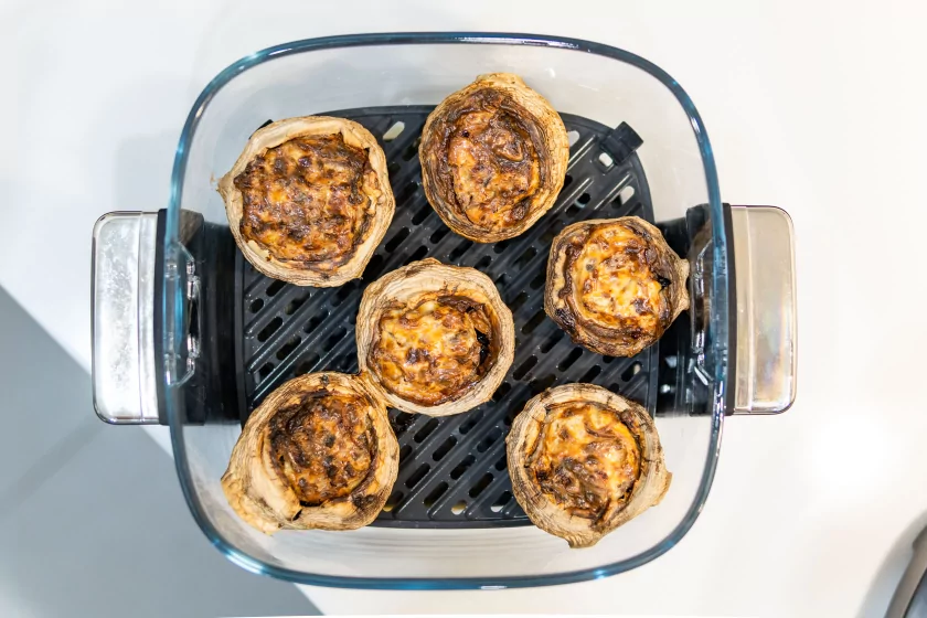 Стекло вместо металла: обзор компактного аэрогриля Trouver AF20 Pro, в котором видна еда — Проверяем в деле. 6