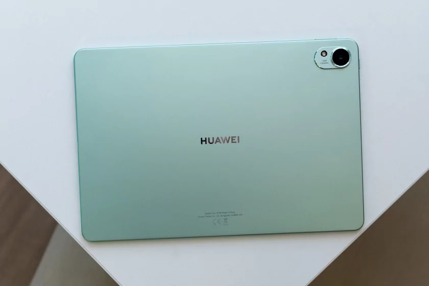 Обзор HUAWEI MatePad 11,5 S 2026 PaperMatte: планшет с «бумажным» экраном, способный заменить ноутбук — Дизайн корпуса. 4