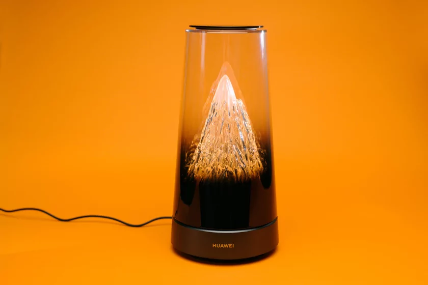 «Гора» с подсветкой и Wi-Fi 7: обзор стильного роутера HUAWEI WiFi Mesh X3 Pro — Дизайн корпуса. 4