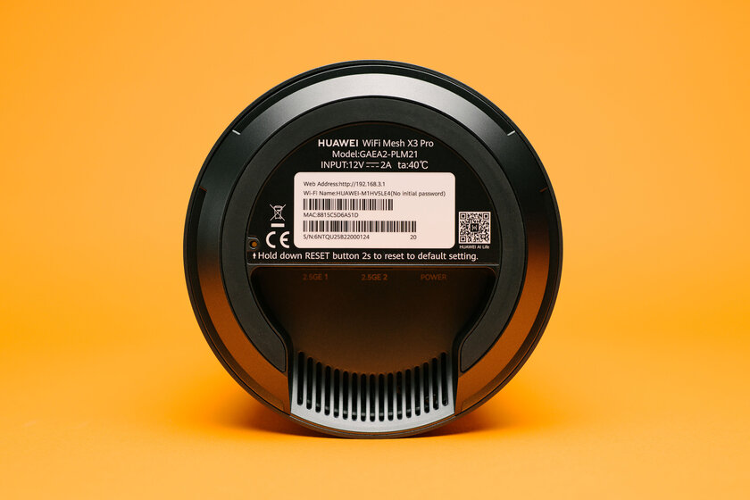 «Гора» с подсветкой и Wi-Fi 7: обзор стильного роутера HUAWEI WiFi Mesh X3 Pro — Дизайн корпуса. 8
