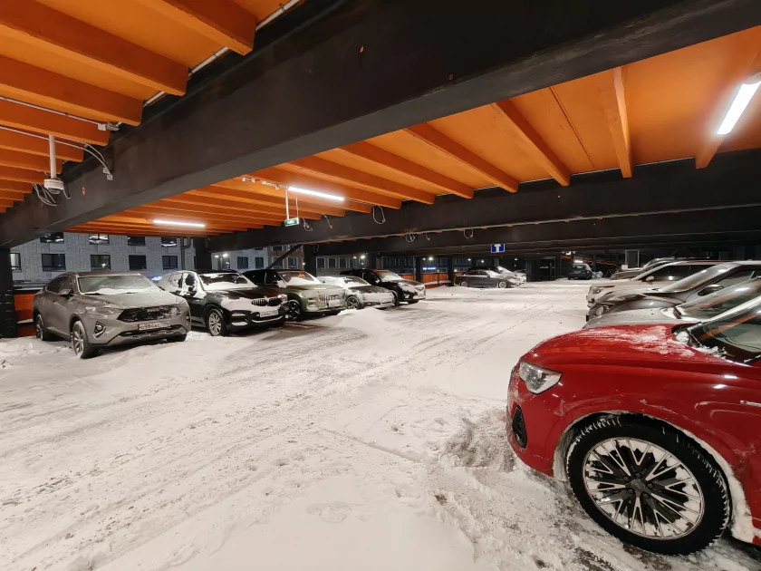 Мощный чип, Android 16 и 7400 мАч: обзор доступного флагмана OnePlus 15R — Качество снимков. 25