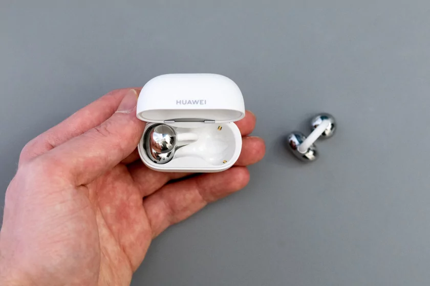 Обзор HUAWEI FreeClip 2: необычные, но очень удобные открытые наушники-клипсы