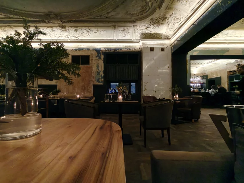 Сохраняет впечатления, выглядит стильно и не боится воды: обзор OPPO Reno15 5G — Качество снимков. 108