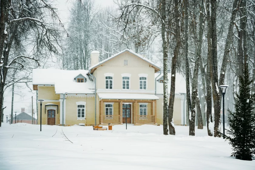 Честный зимний тест Haval H7: проходимость, расход и «бойница» сзади — В снежный путь. 10