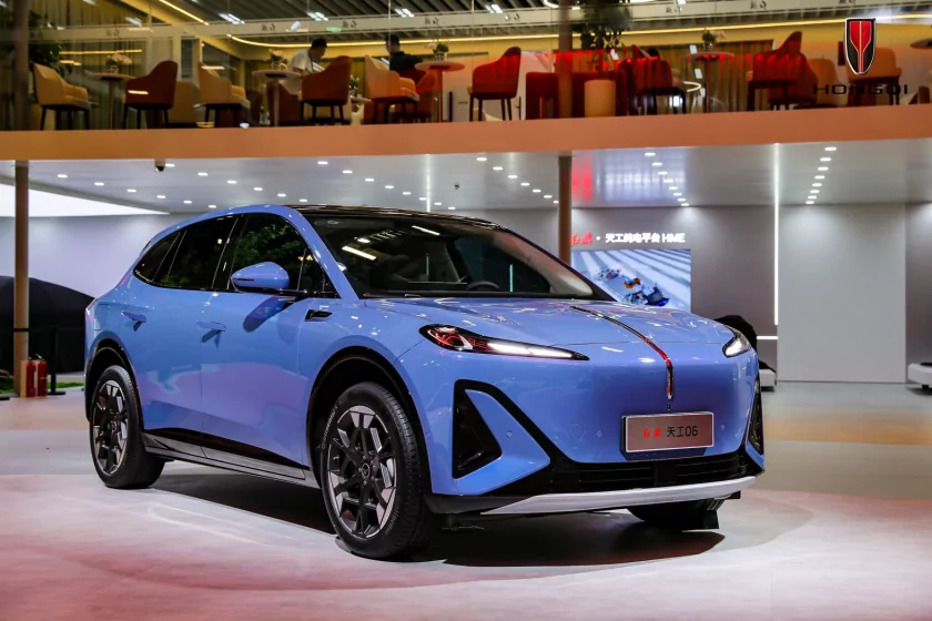 Hongqi готовит испытания электромобиля с твердотельной батареей, обеспечивающей запас хода 1000 км