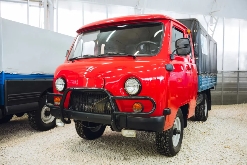 «Буханка», которая пережила СССР: почему легендарный УАЗ не собирается на пенсию даже в 2026-м