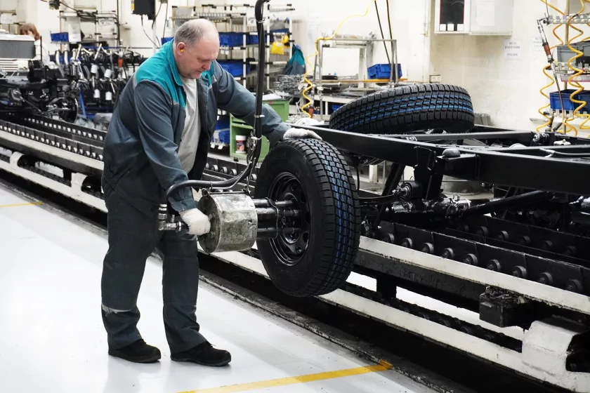 «Буханка», которая пережила СССР: почему легендарный УАЗ не собирается на пенсию даже в 2026-м