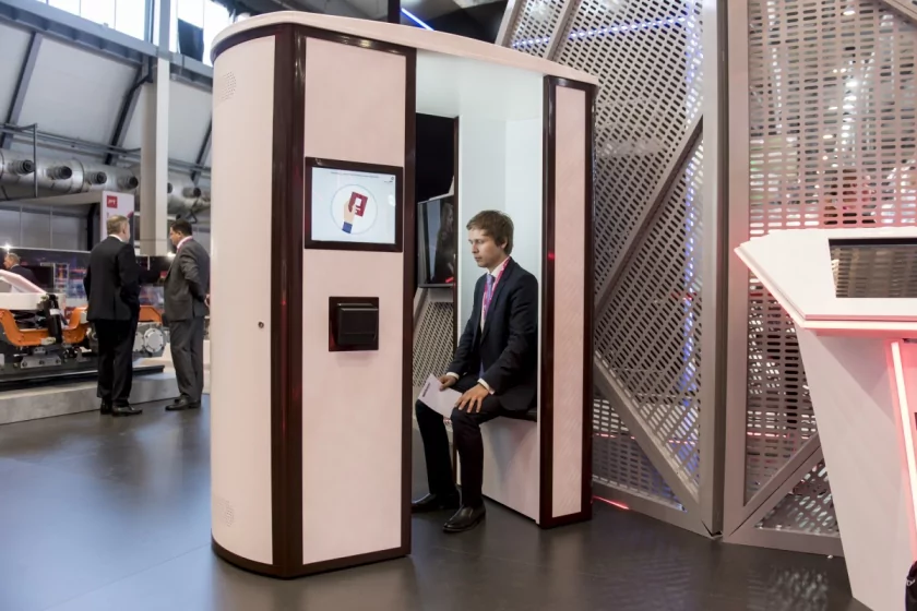 «Ростех» представил умную криптобиокабину «Портал Родина»: что это и как работает