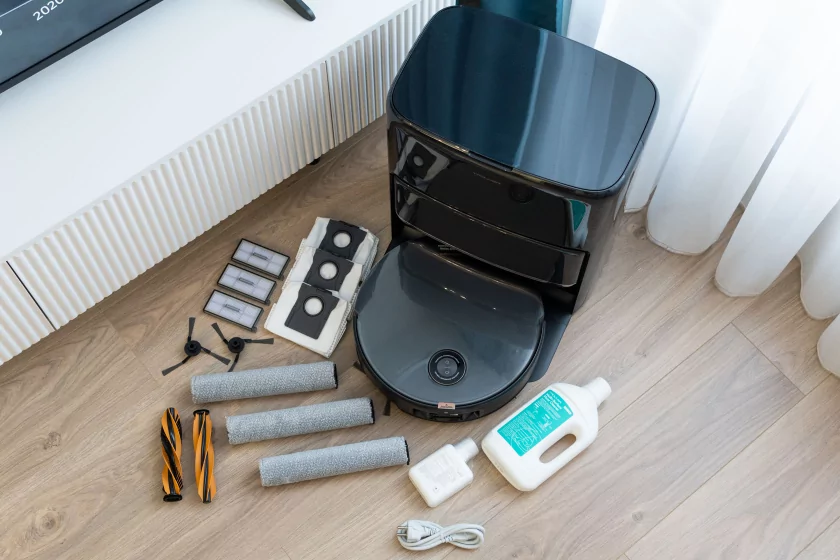Этот робот-пылесос убирает лучше меня. Обзор TROUVER Z60 Ultra Roller Complete — честный опыт — Комплект поставки. 3