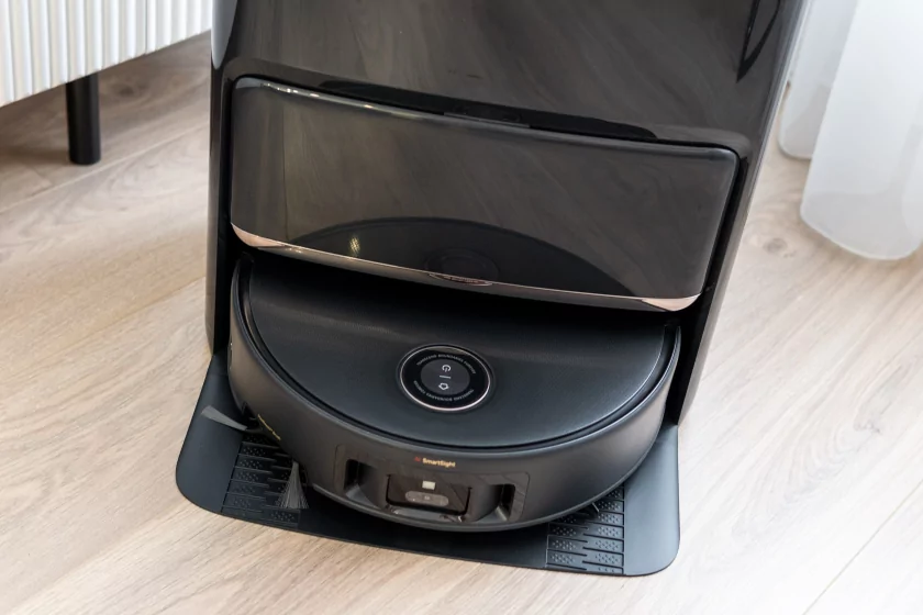 Этот робот-пылесос убирает лучше меня. Обзор TROUVER Z60 Ultra Roller Complete — честный опыт — Дизайн и навигация. 1