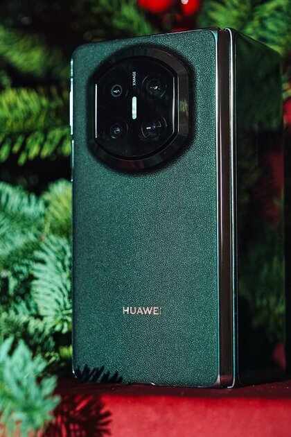 В России уже можно купить складной смартфон HUAWEI Mate X7 и наушники FreeClip 2: сколько стоят