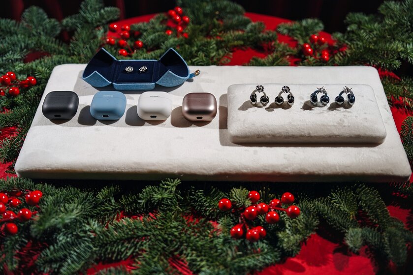 В России уже можно купить складной смартфон HUAWEI Mate X7 и наушники FreeClip 2: сколько стоят