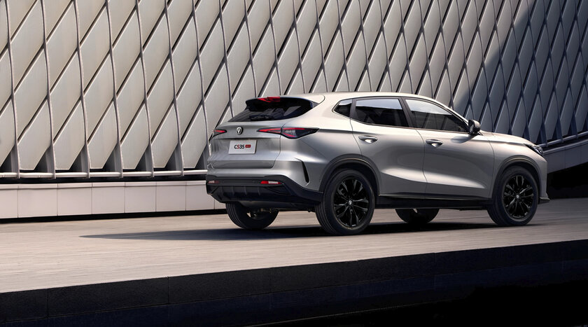 В России появился кроссовер CHANGAN CS35MAX третьего поколения с новым двигателем и оборудованием