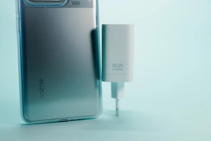 Рекорд автономности с батареей на 10 001 мАч: обзор недорогого realme P4 Power 5G — Автономность и зарядка. 3