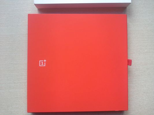 "Живой" обзор OnePlus One — "Убийцы" флагманов
