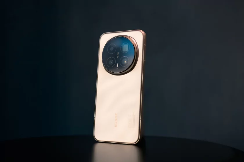 200 Мп, флагманский чип и ёмкая батарея: обзор HONOR Magic8 Pro