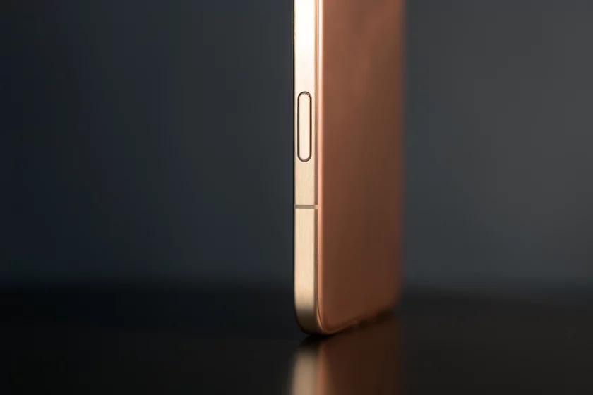 200 Мп, флагманский чип и ёмкая батарея: обзор HONOR Magic8 Pro — Дизайн. 7