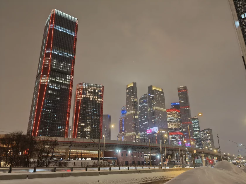 Рекорд автономности с батареей на 10 001 мАч: обзор недорогого realme P4 Power 5G — Качество снимков. 23