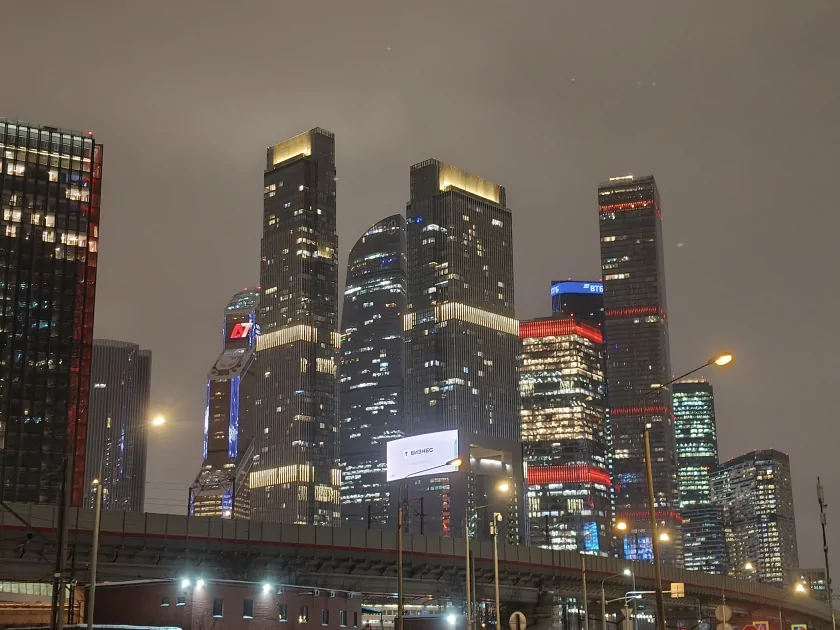 Рекорд автономности с батареей на 10 001 мАч: обзор недорогого realme P4 Power 5G — Качество снимков. 41