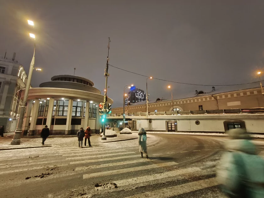 Рекорд автономности с батареей на 10 001 мАч: обзор недорогого realme P4 Power 5G — Качество снимков. 57