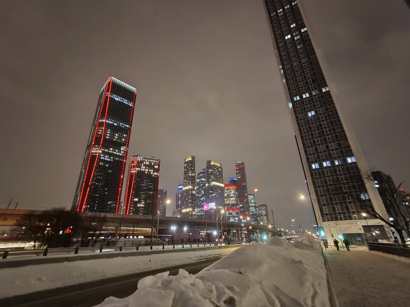 Рекорд автономности с батареей на 10 001 мАч: обзор недорогого realme P4 Power 5G — Качество снимков. 61