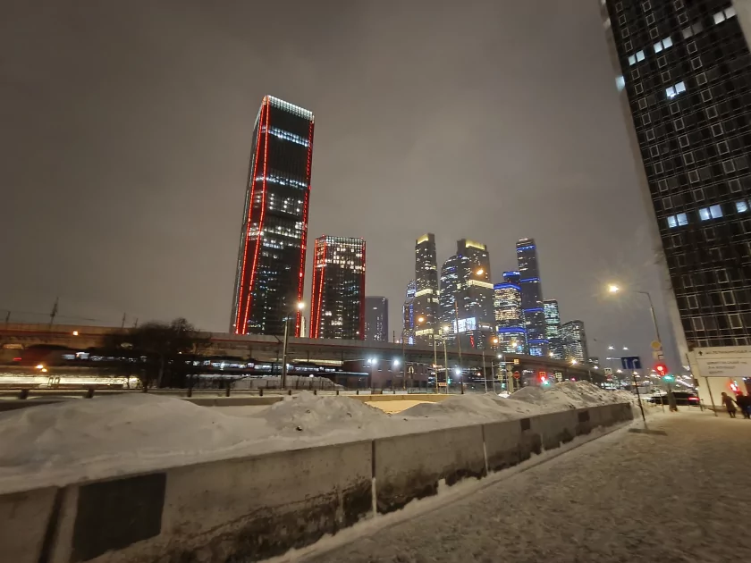 Рекорд автономности с батареей на 10 001 мАч: обзор недорогого realme P4 Power 5G — Качество снимков. 63