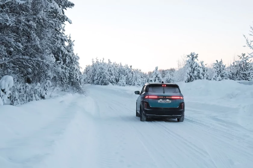 Атом испытали в суровых условиях Сургута: российский электрокар преодолел 1500 км при -42°С