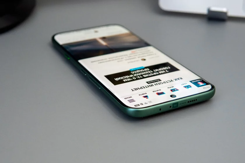 Недорогой смартфон с долгоиграющей батареей: обзор Infinix NOTE Edge — Дизайн корпуса. 12