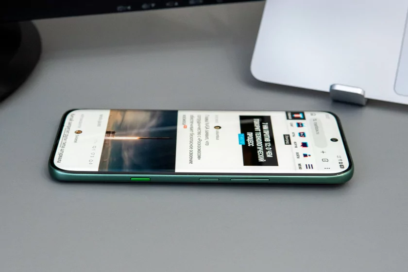 Недорогой смартфон с долгоиграющей батареей: обзор Infinix NOTE Edge — Дисплей. 1