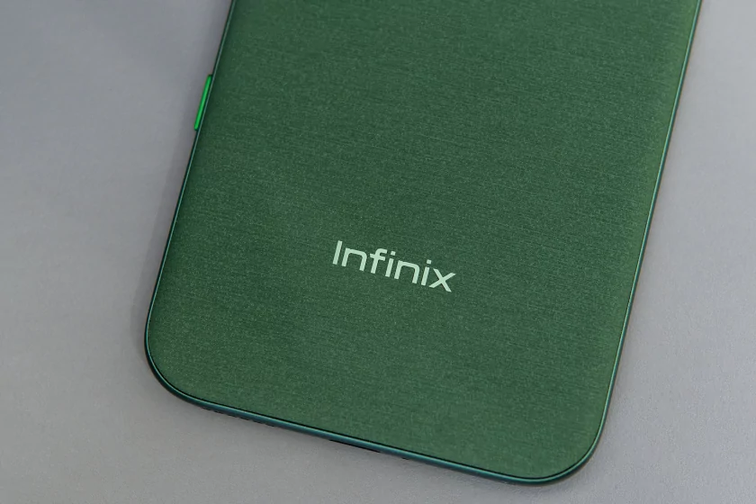 Недорогой смартфон с долгоиграющей батареей: обзор Infinix NOTE Edge — Отзыв. 1