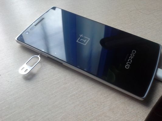 "Живой" обзор OnePlus One — "Убийцы" флагманов