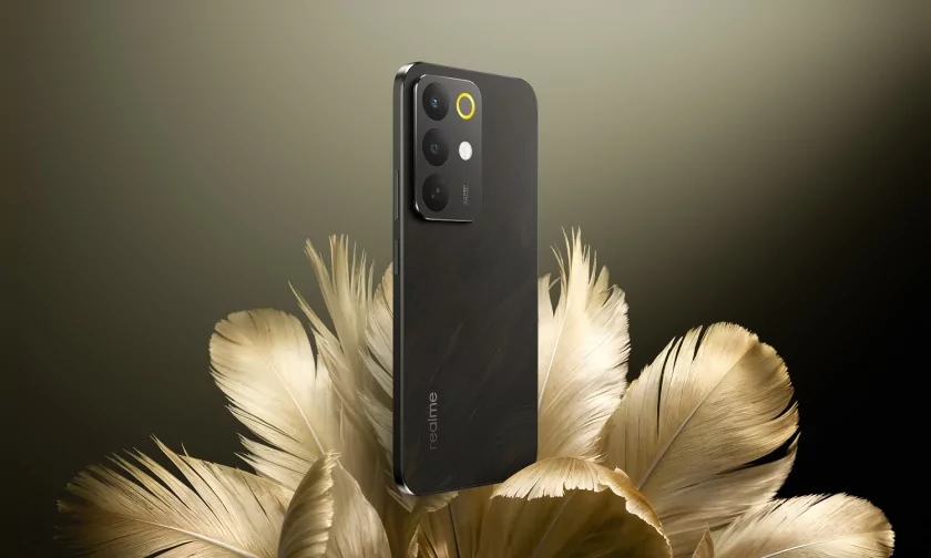 realme представила в России серию смартфонов C85 с ориентацией на время работы и защиту от влаги