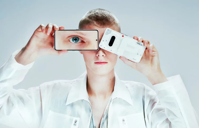 Nothing назвала дату презентации Phone (4a) и одновременно затролила Apple