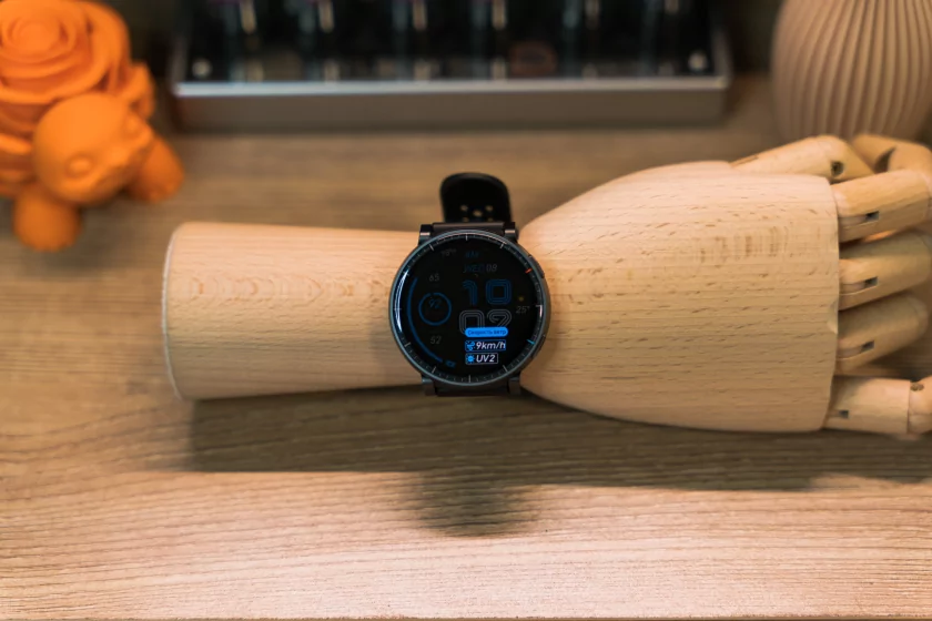 Крупные, но лёгкие: обзор смарт-часов для спорта Amazfit Active Max