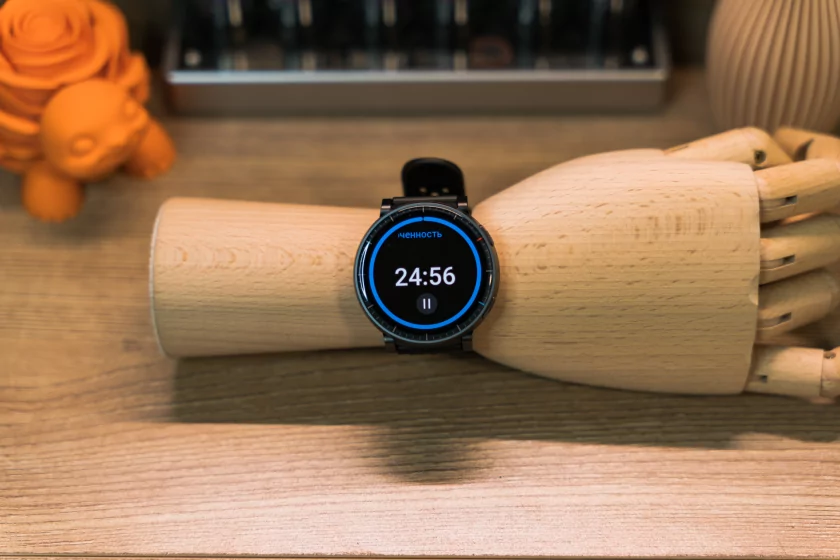 Крупные, но лёгкие: обзор смарт-часов для спорта Amazfit Active Max