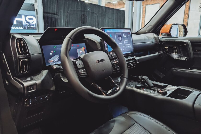 В РФ представили обновлённые Haval H7 и H9: младший с новым мотором, старший без турбодизеля