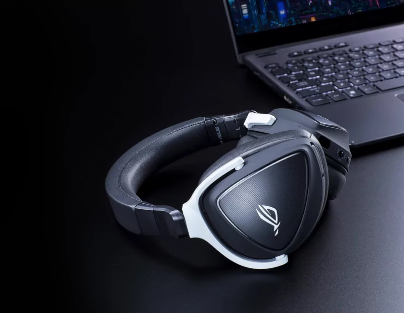 Умный робот-пылесос, геймерская гарнитура и монитор на 280 Гц: что подарить на 23 Февраля