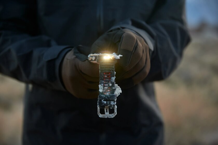 Amazfit выпустила титановые часы T-Rex Ultra 2 для экстремальных условий с автономностью до 30 дней