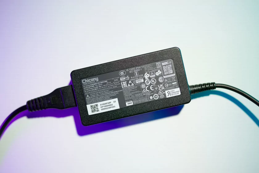 Утром — лекции и таблицы, вечером — киберспорт. Обзор Acer Nitro Lite NL16-71G-59YH — Автономность. 1