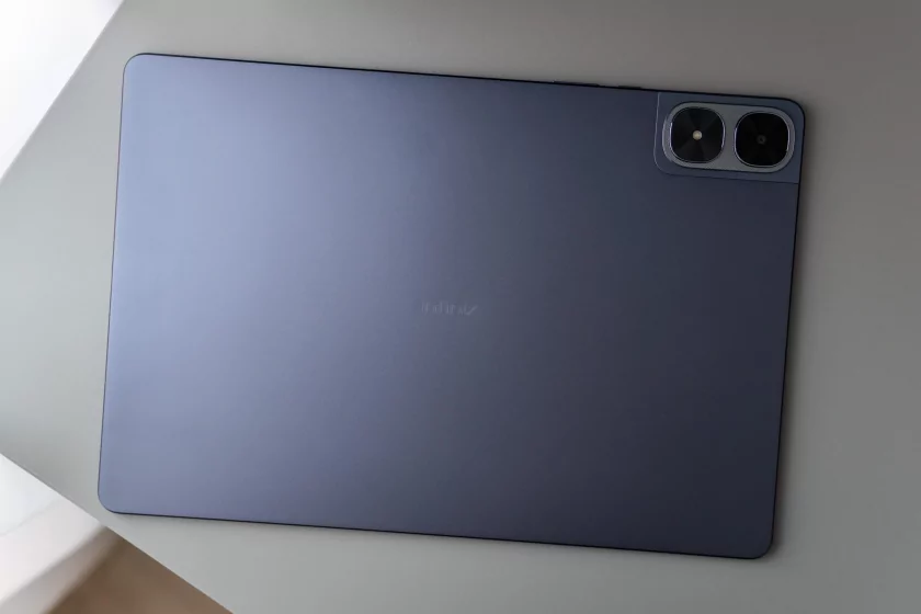 Огромный дисплей, корпус из металла и ИИ на борту: обзор Infinix XPAD Edge — Дизайн корпуса. 2