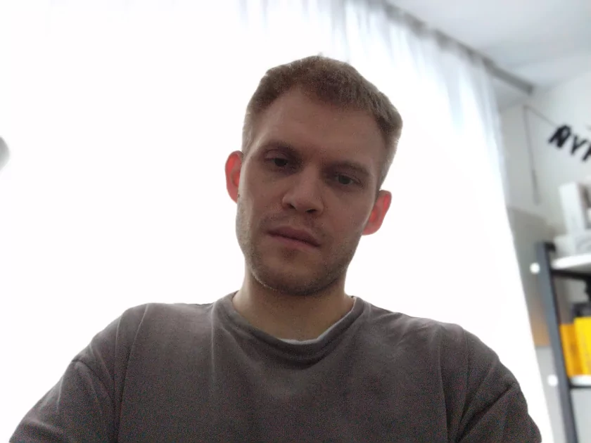 Огромный дисплей, корпус из металла и ИИ на борту: обзор Infinix XPAD Edge — Камеры. 5