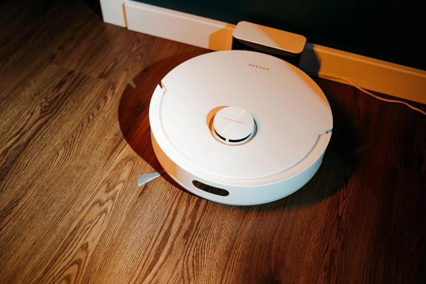 20 000 Па — как у флагманов! Обзор Dreame F21: демократичный робот-пылесос с премиум-амбициями