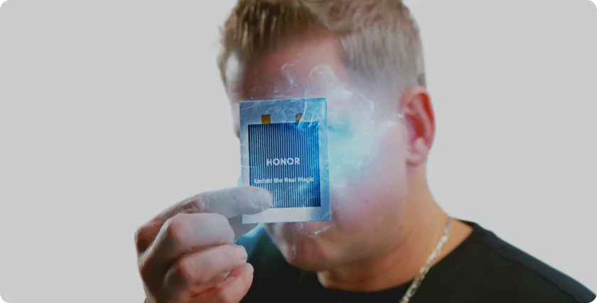 HONOR представит на MWC уникальную батарею для смартфона толщиной с игральную карту